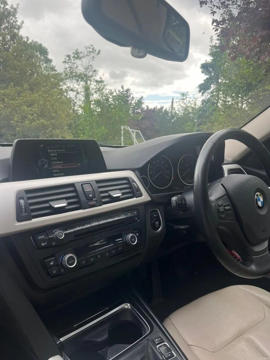 BMW 3-Series 2015 - Image 4