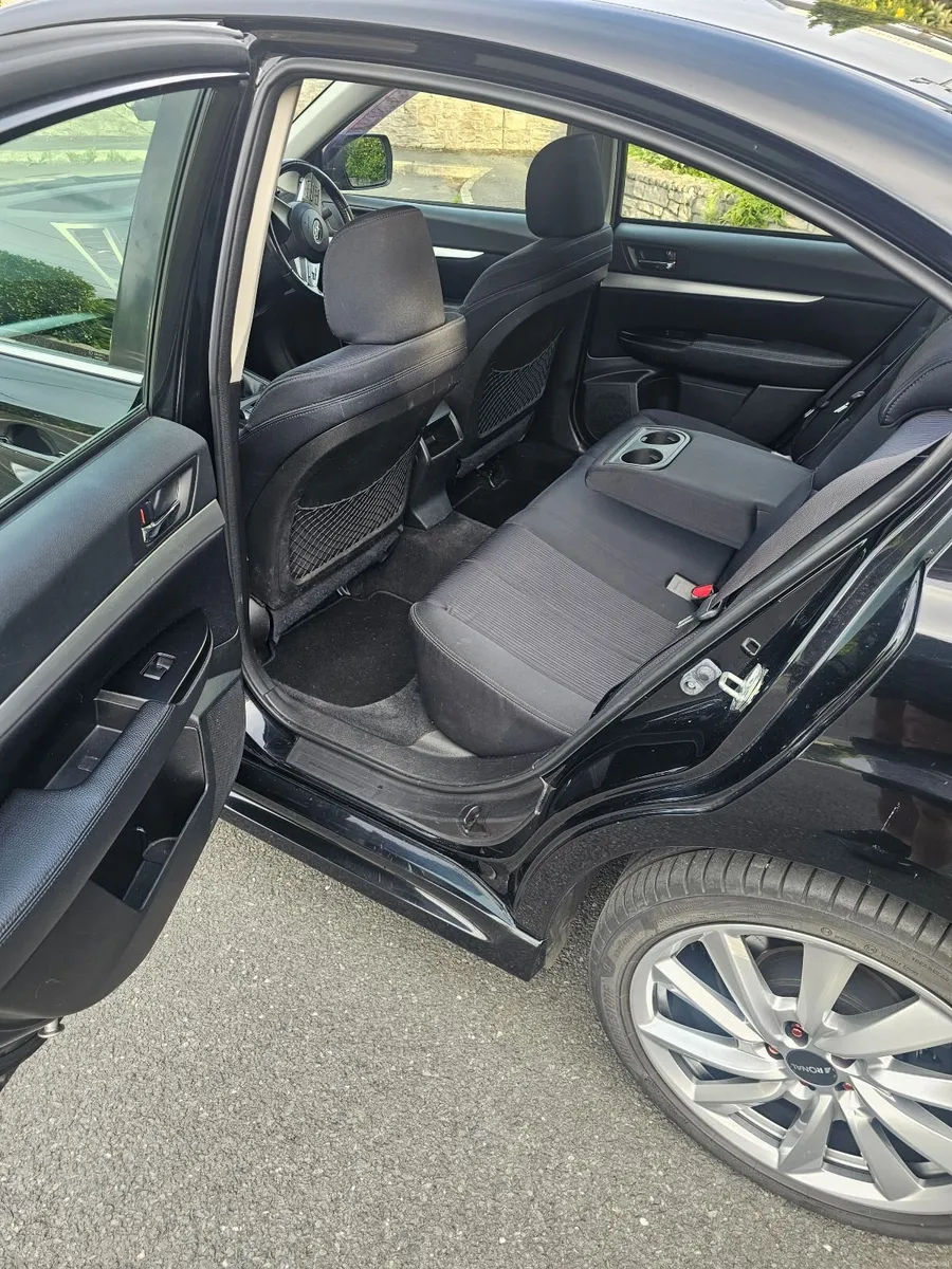Subaru Legacy 2.0 Turbo Diesel - Image 4