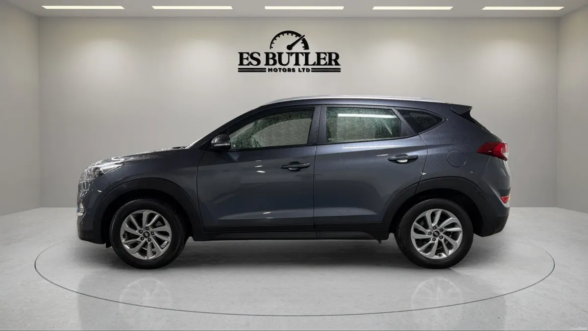 171 Hyundai Tucson 1.7L Diesel Premium 1Y WARRANTY - Image 2