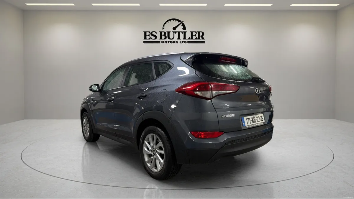 171 Hyundai Tucson 1.7L Diesel Premium 1Y WARRANTY - Image 3