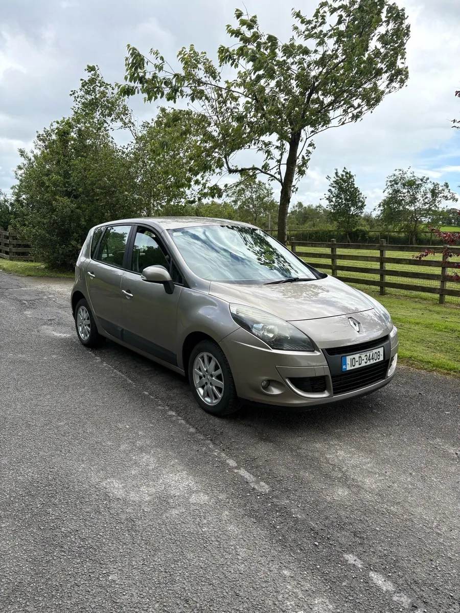 10 Renault Scenic Tax and Nct - Image 1
