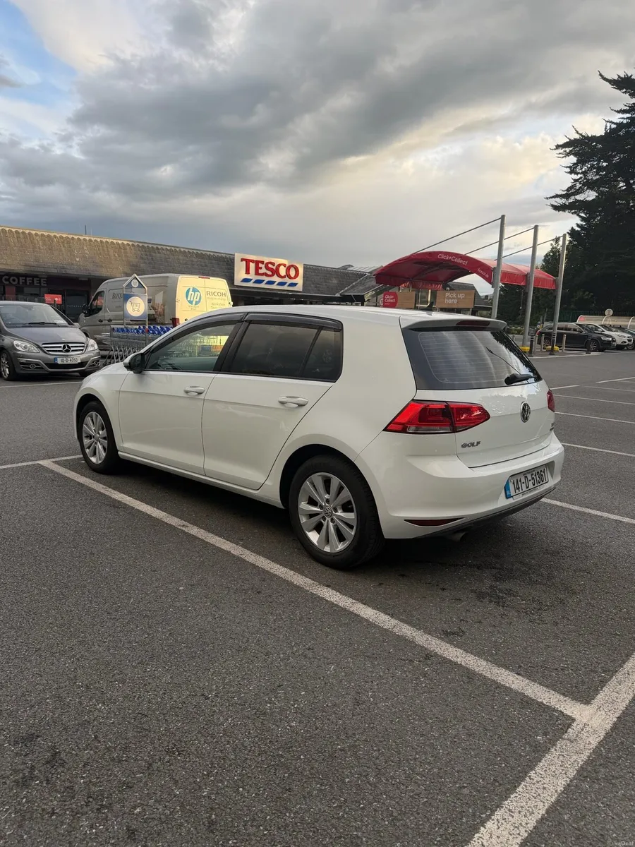 Automatic VW Golf - Image 3
