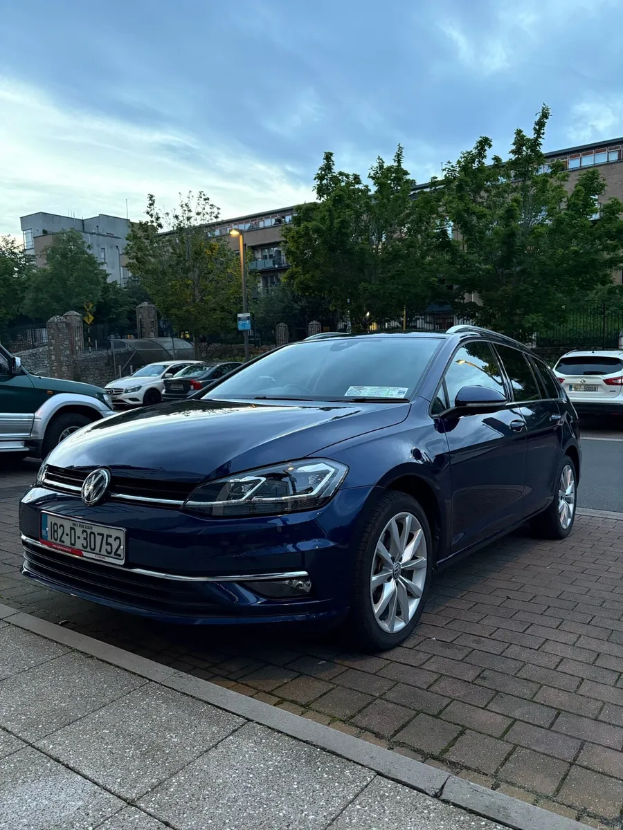 Low Mileage 2018 Volkswagen Golf Estate - Image 2