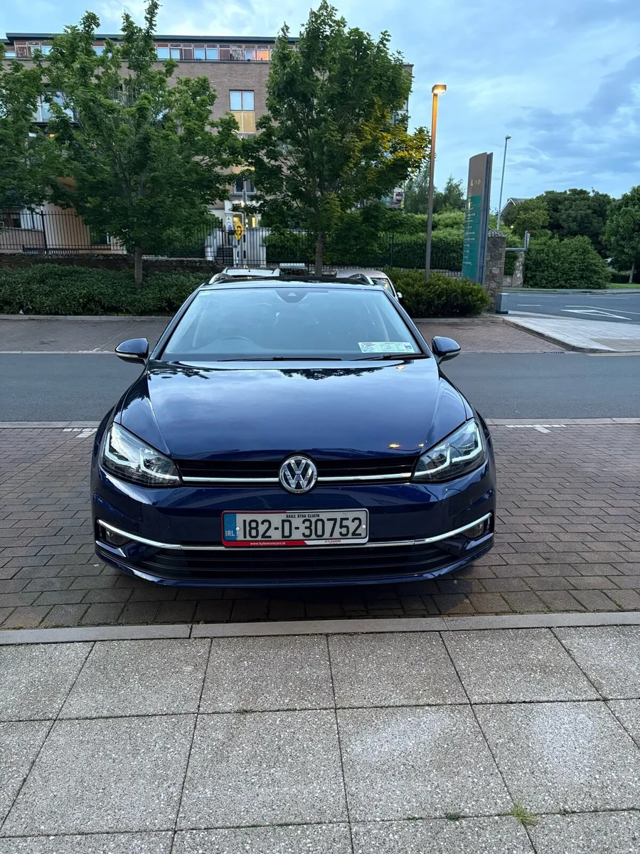 Low Mileage 2018 Volkswagen Golf Estate - Image 3