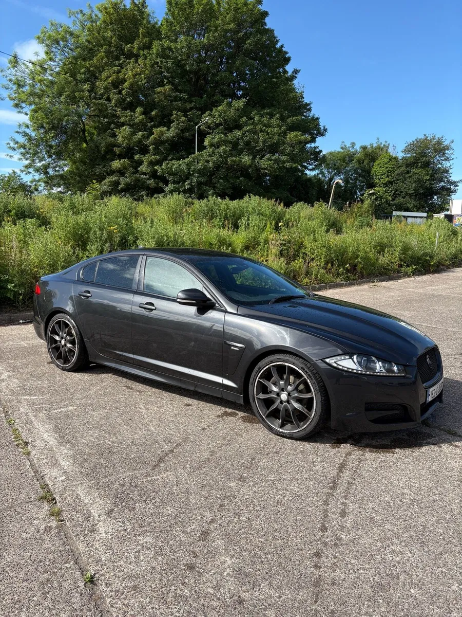 Jaguar Xf 2015 - Image 3