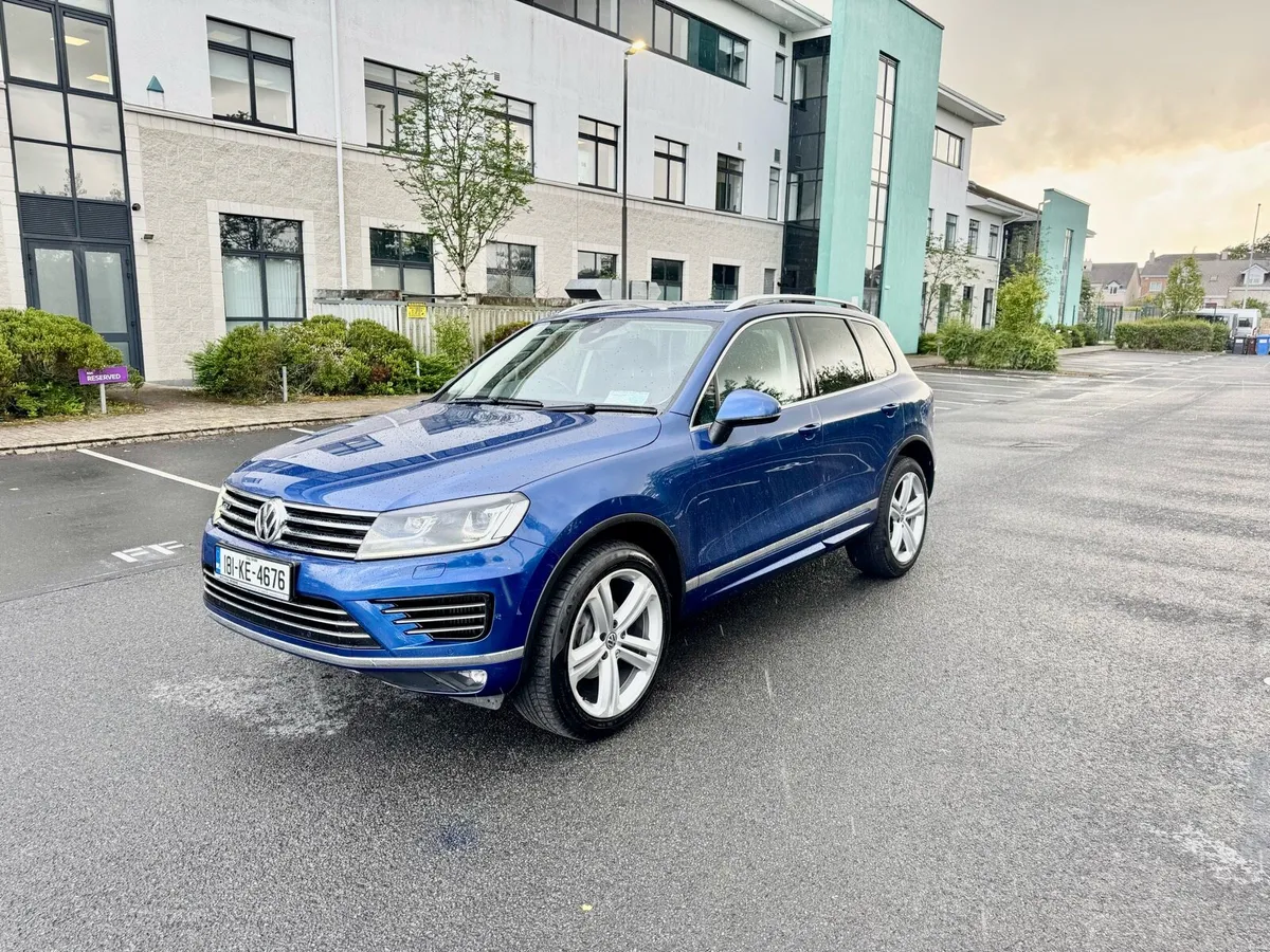 Volkswagen Touareg 3.0 TDi V6 R-Line 4 Motion - Image 3