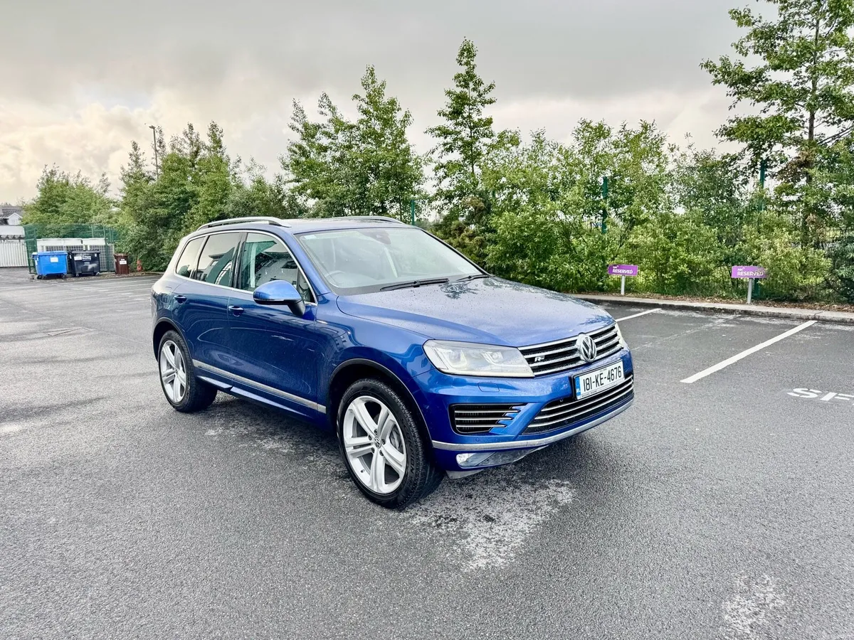 Volkswagen Touareg 3.0 TDi V6 R-Line 4 Motion - Image 1
