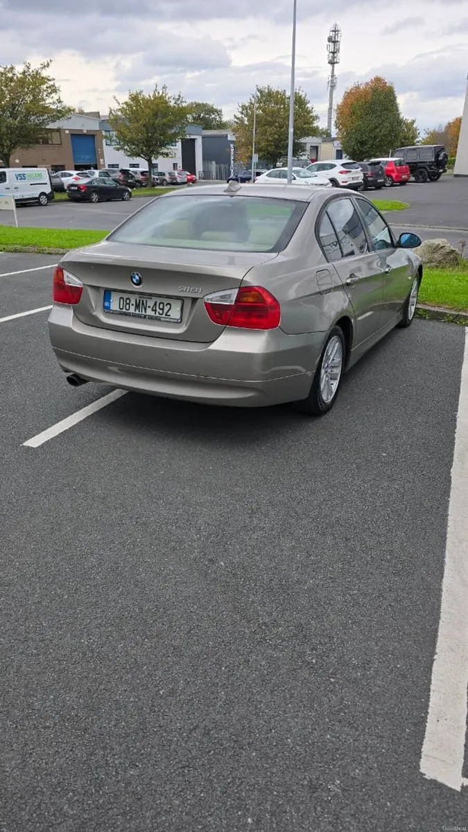 BMW 318 2008 - Image 1