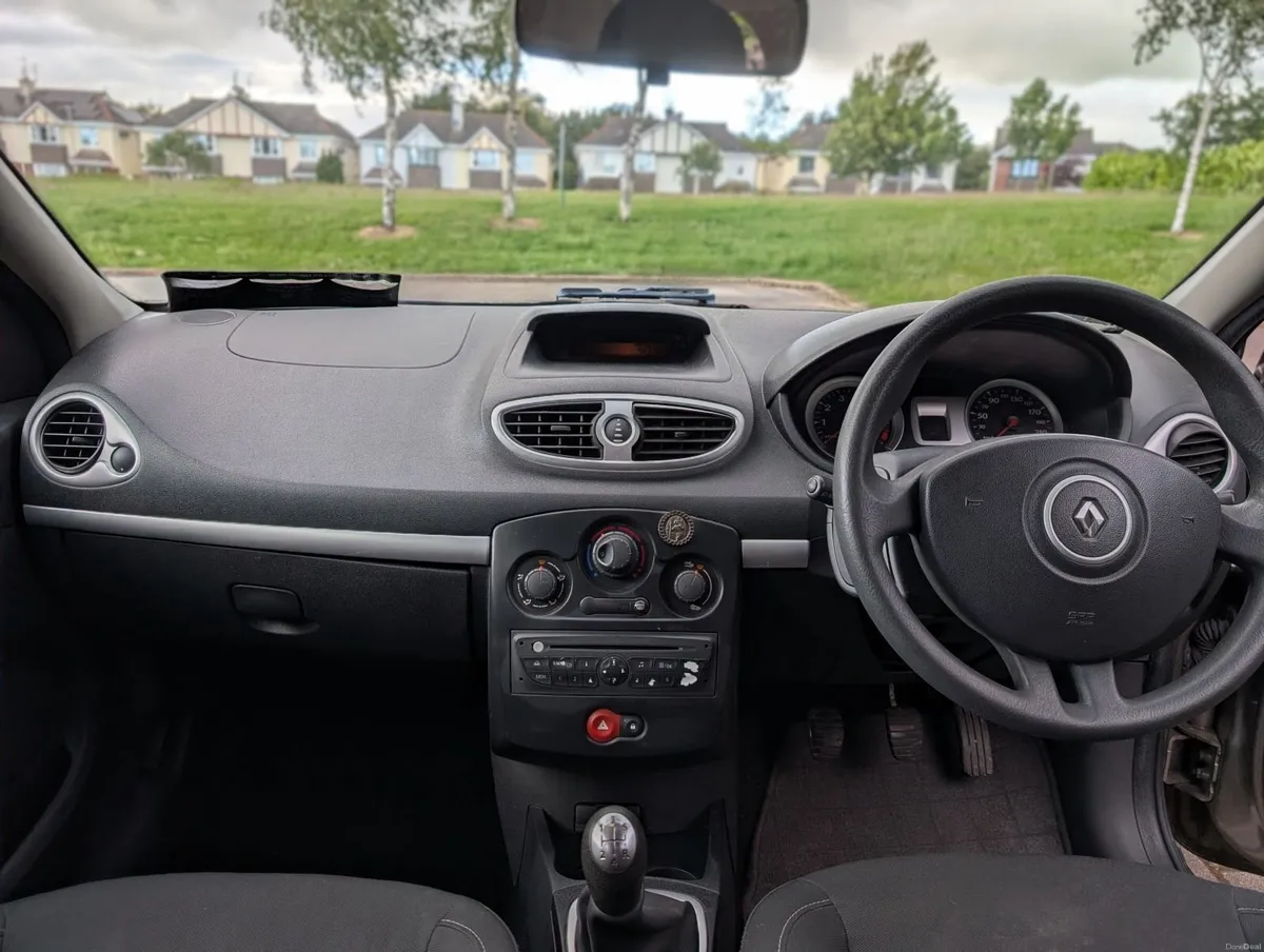 Renault Clio 2010 - Image 3