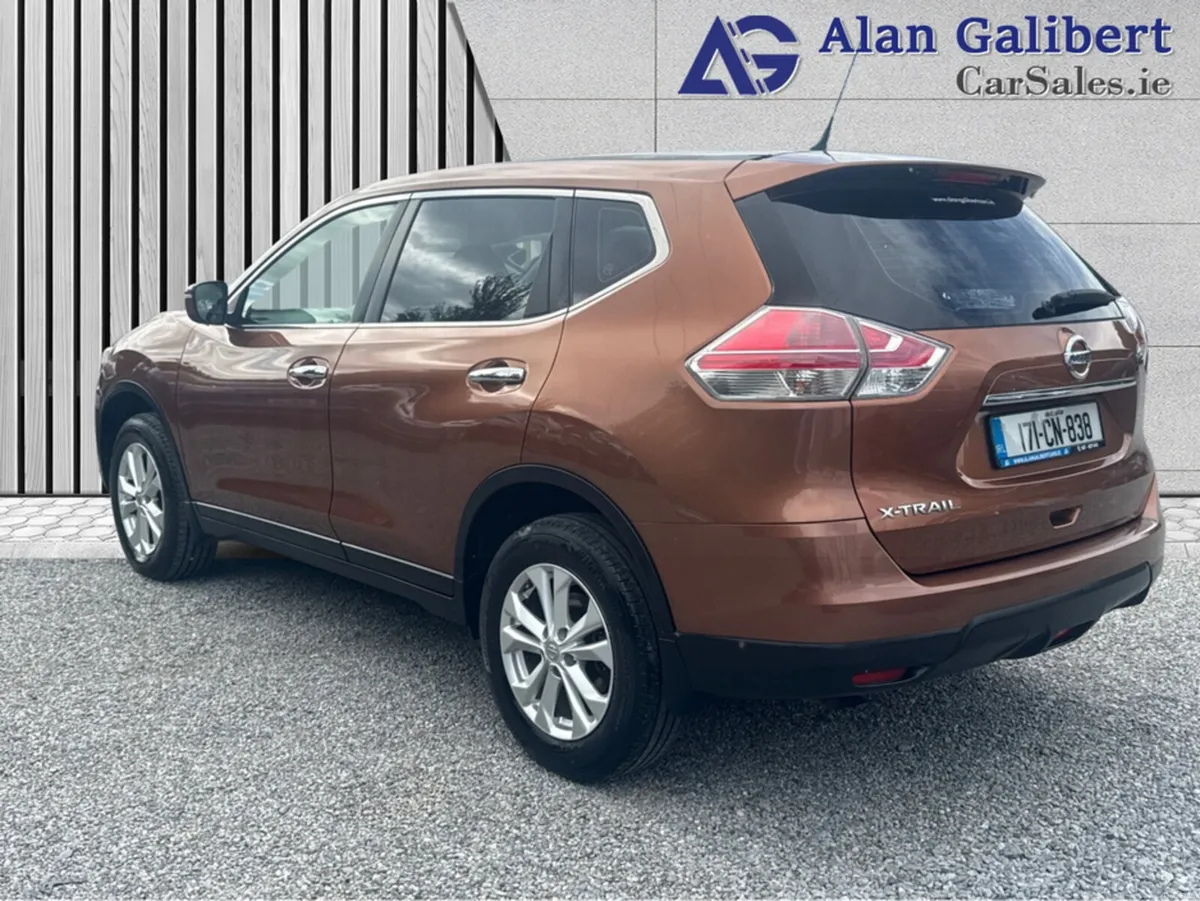 Nissan X-Trail 1.6 DSL XE 7 SEATER - Image 2