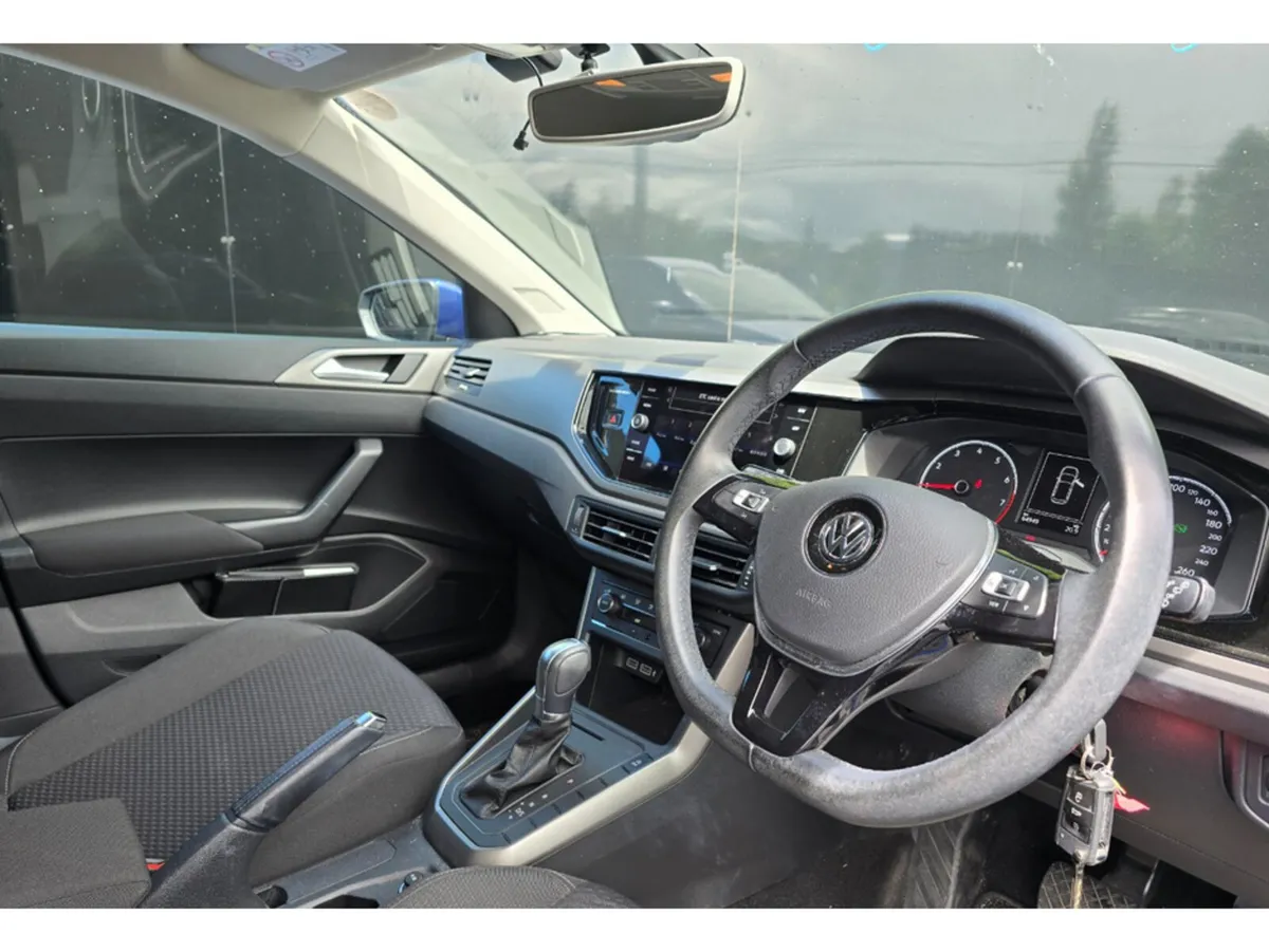 Volkswagen Polo 1.0 TSI AUTO REVERSING CAMERA - Image 2