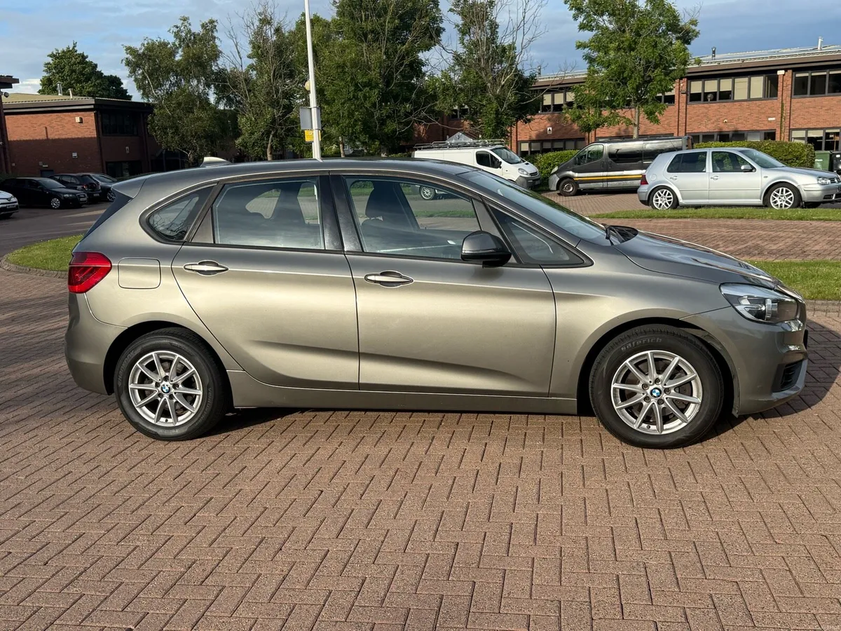 BMW 218d - Image 3