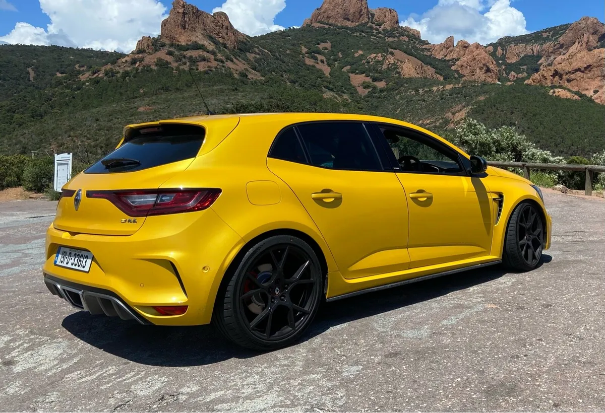 RENAULTSPORT MEGANE RS300 TROPHY - Image 1