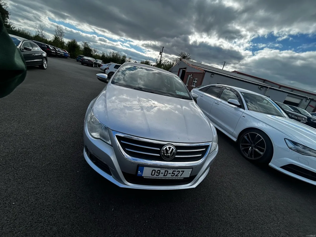 Volkswagen Passat CC - Image 1