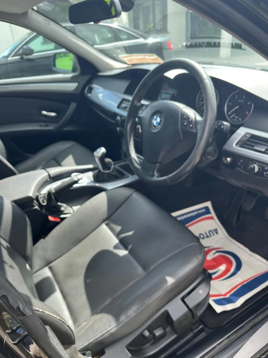 BMW 5-Series 2008 - Image 4