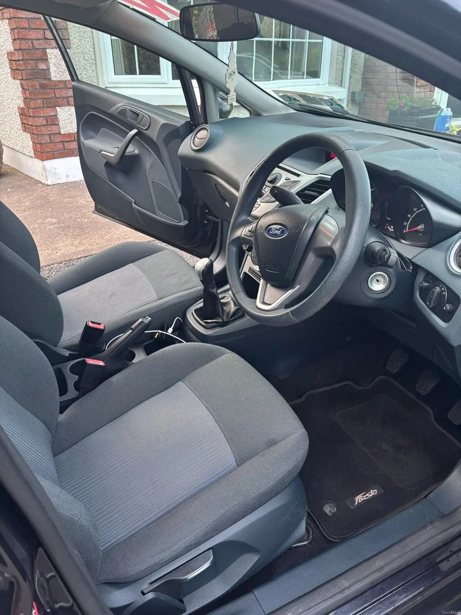 Ford Fiesta - Image 6