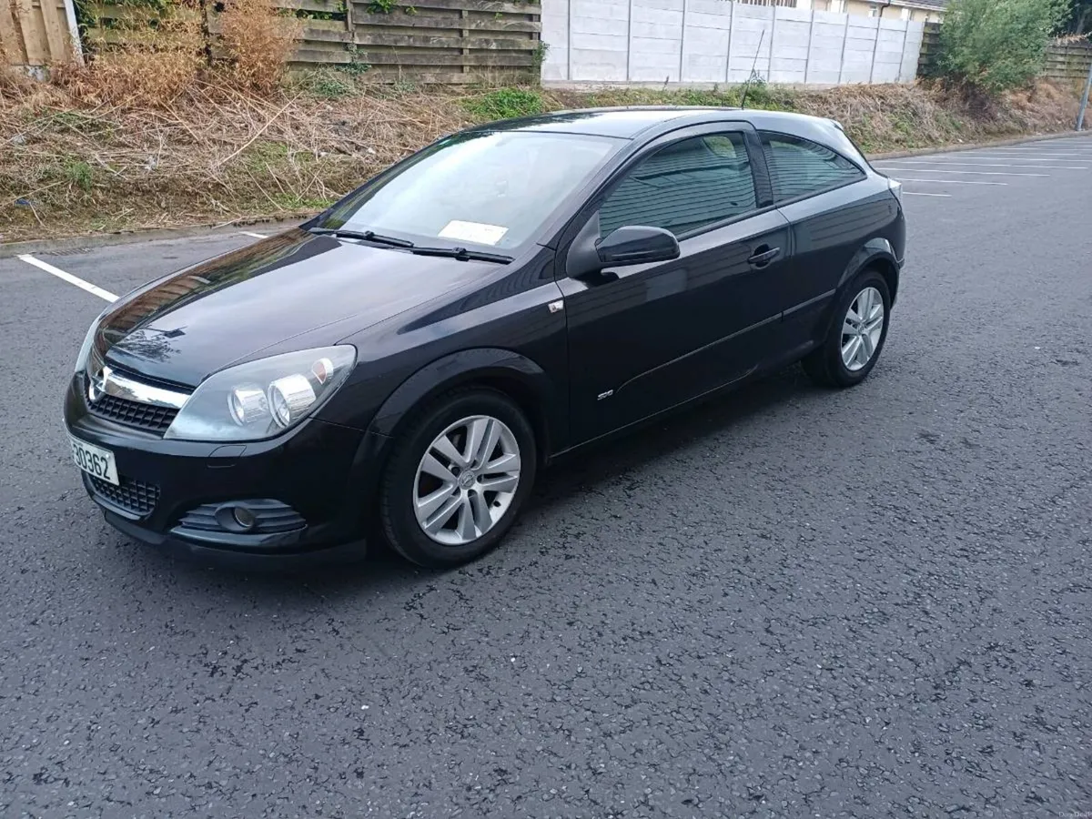 Opel Astra 08 1.4petrol, GTC,  New NCT - Image 4