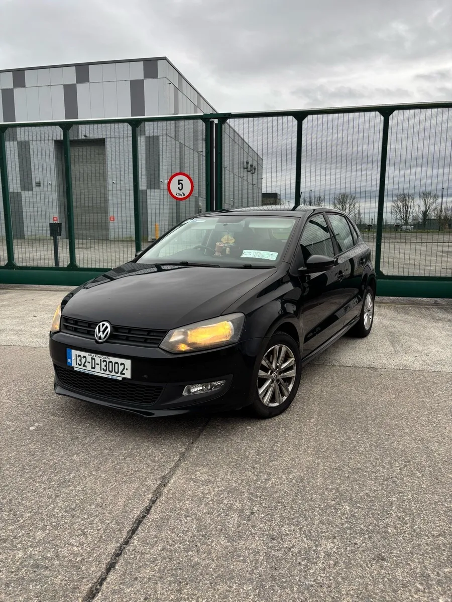 132 VOLKSWAGEN POLO TRENDLINE - Image 1