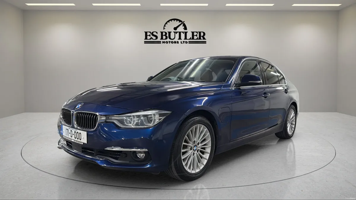 2017 BMW 330e F30 LUXURY LINE / ONLY 18,000KMS - Image 1