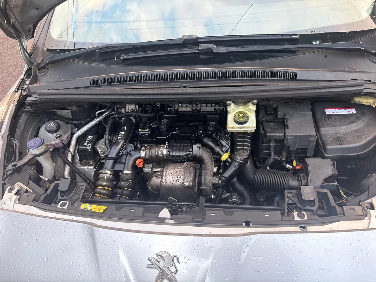 Peugeot 5008 - Image 4