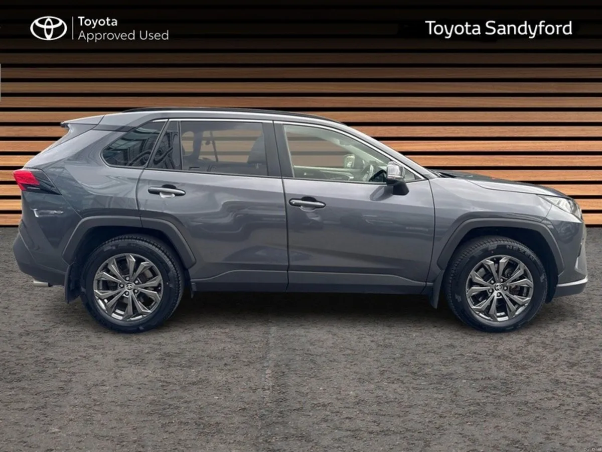 Toyota RAV4 HYBRID SOL // LEATHER HEATED SEATS // - Image 3