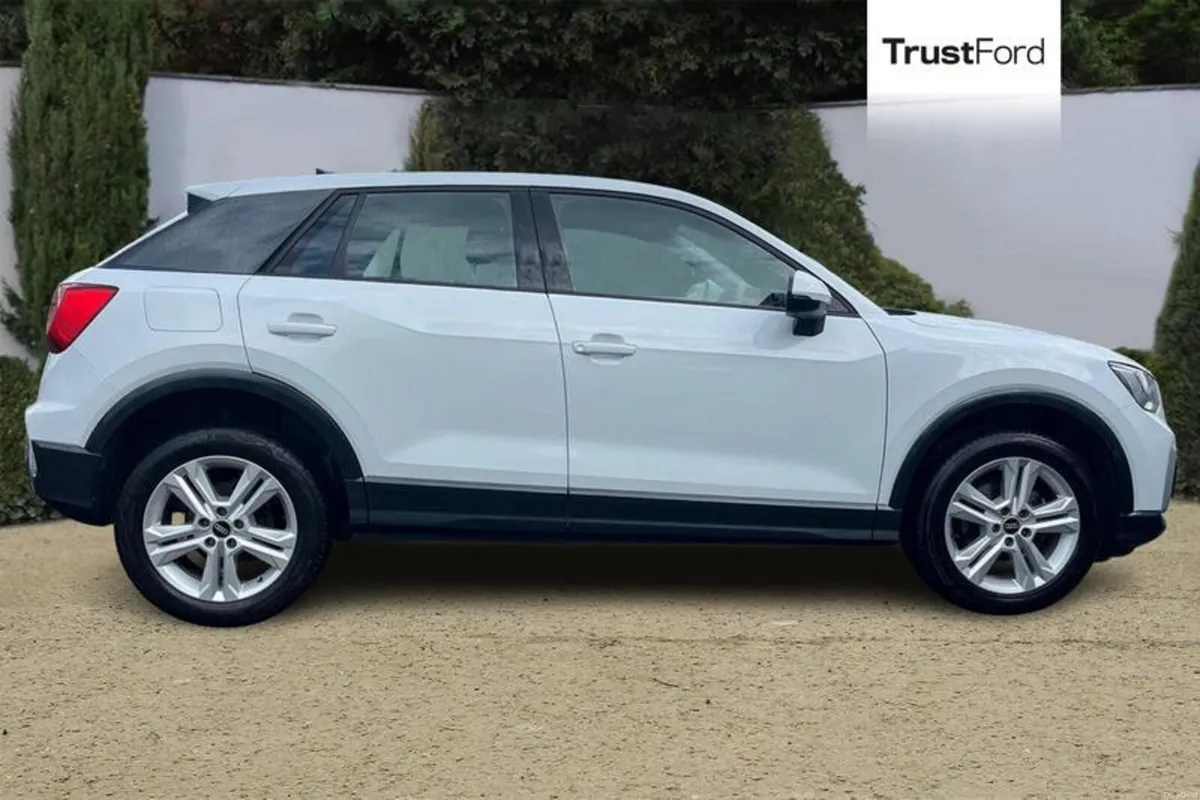 Audi Q2 Sport - Image 3
