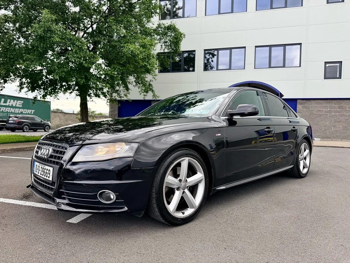 Audi A4 S Line 2.0 TDI Audi Service history 128km - Image 2