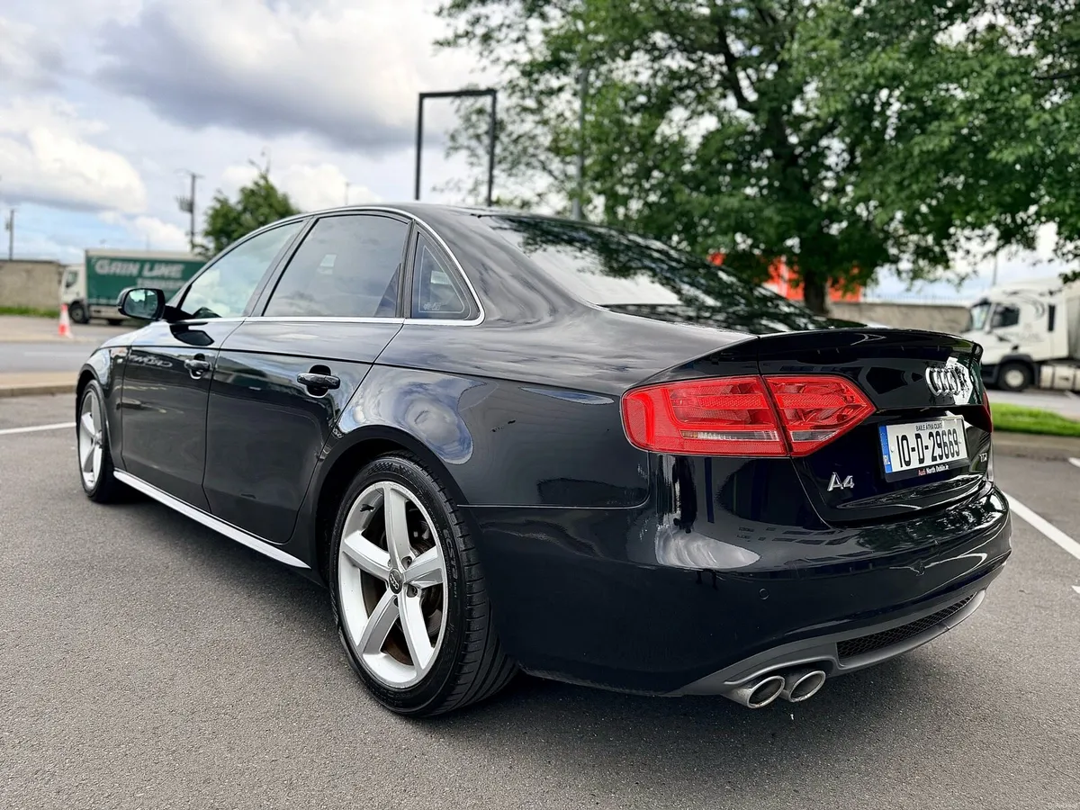 Audi A4 S Line 2.0 TDI Audi Service history 128km - Image 4