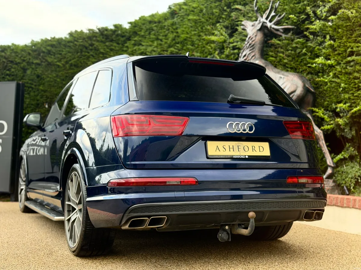 Audi Q7 50 TDI S LINE BLACK EDT - Image 5