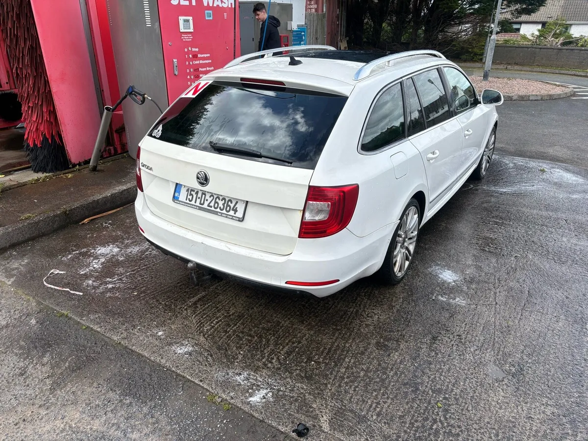 Skoda superb - Image 4