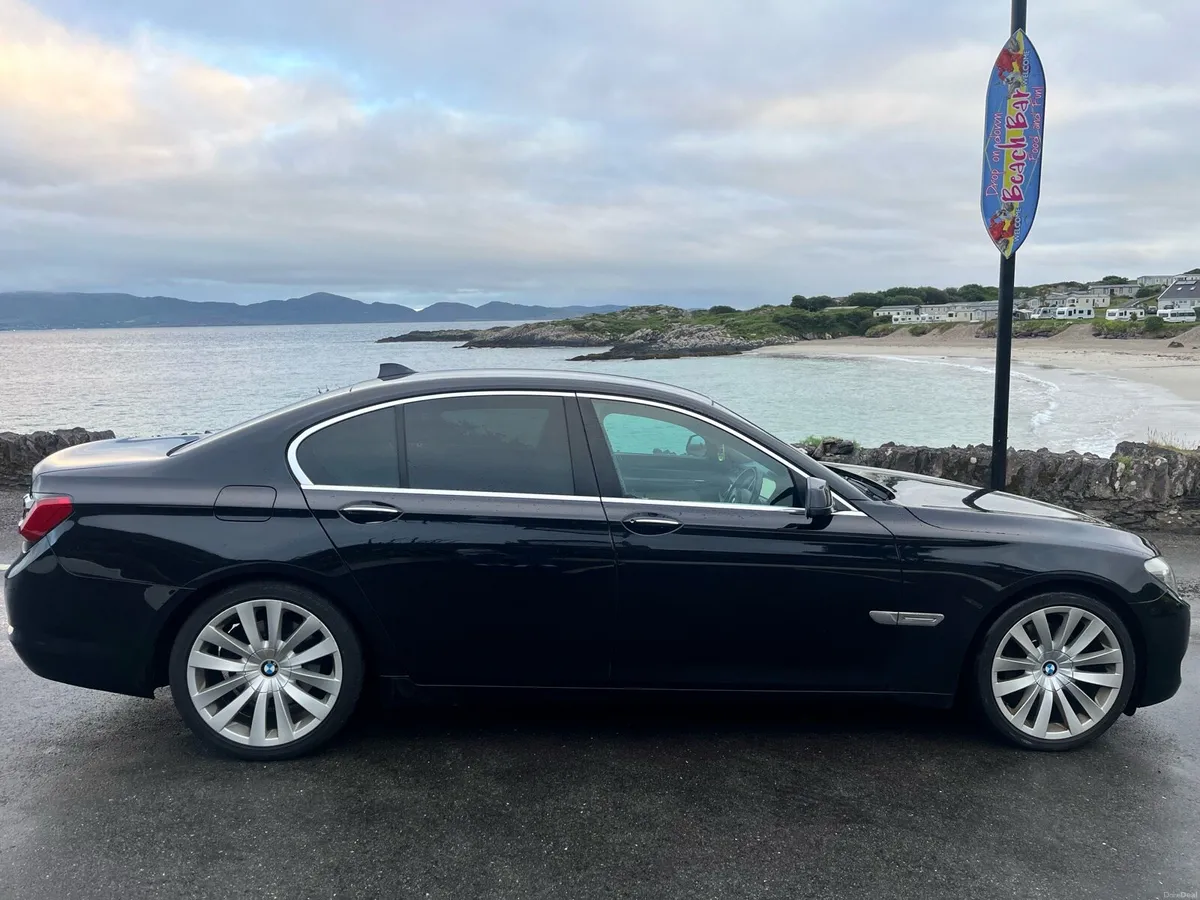 BMW730 - Image 4
