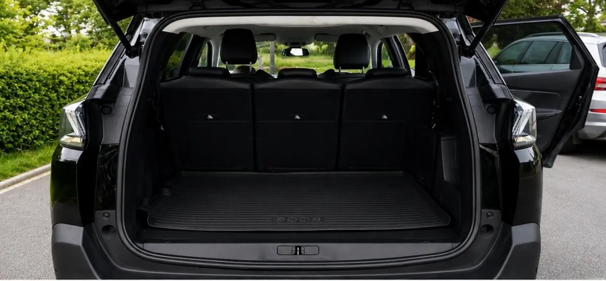 Peugeot 5008 hdi 1.5 DIESEL ALLURE MANUAL - Image 4