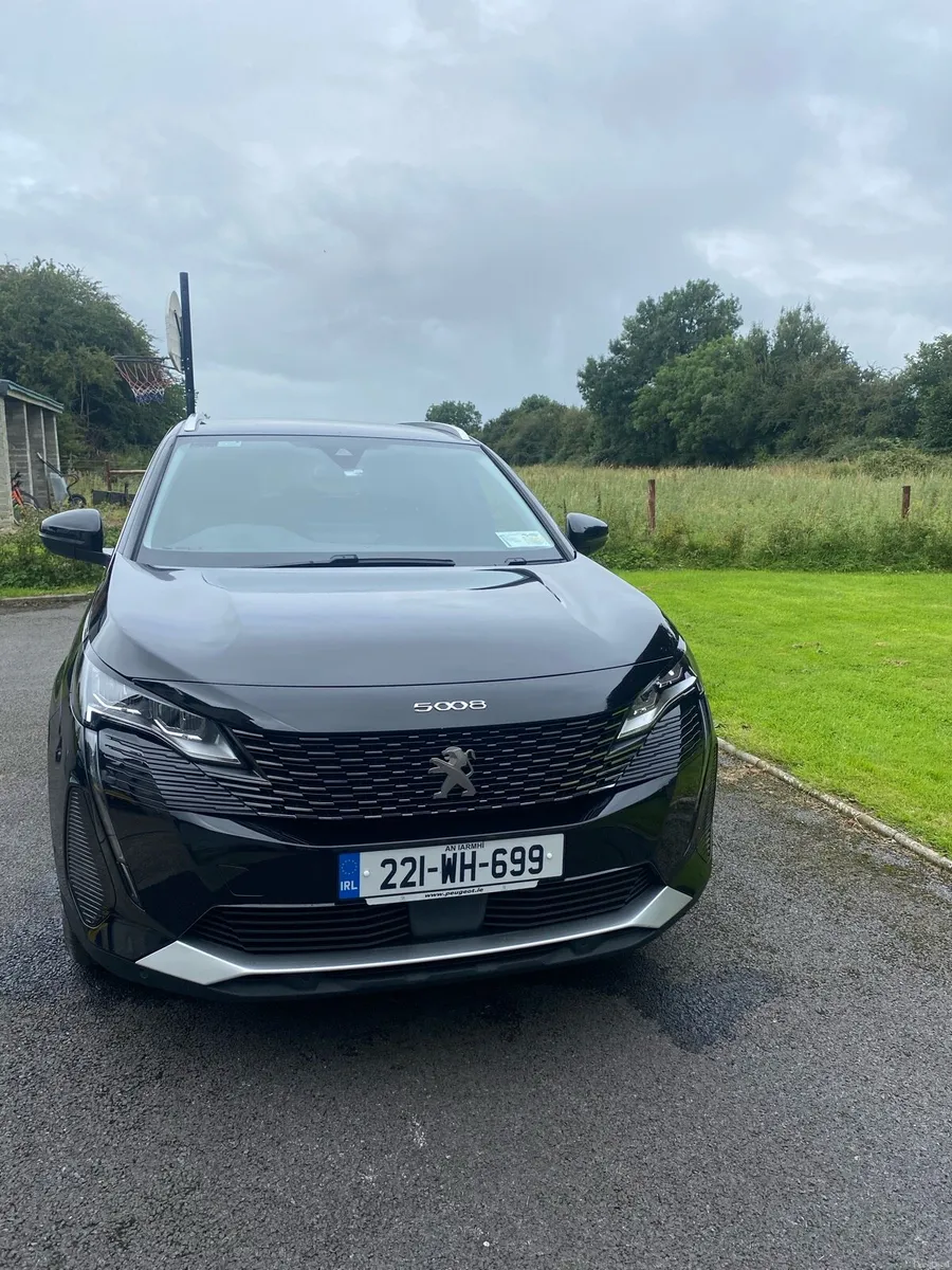Peugeot 5008 hdi 1.5 DIESEL ALLURE MANUAL - Image 1
