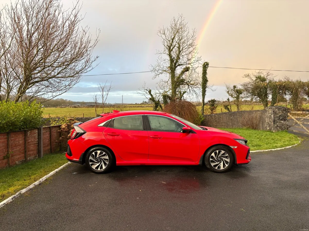 Honda civic 1.0 petrol - Image 6