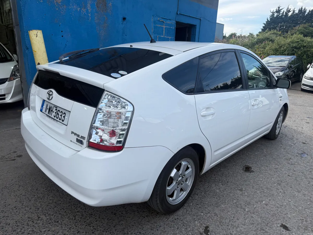 2011 Toyota Prius Hybrid Automatic 69k - Image 4