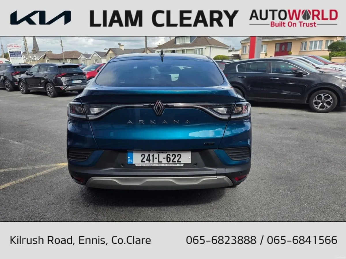 Renault Arkana TECHNO E-TECH HYBRID 14 - Image 4