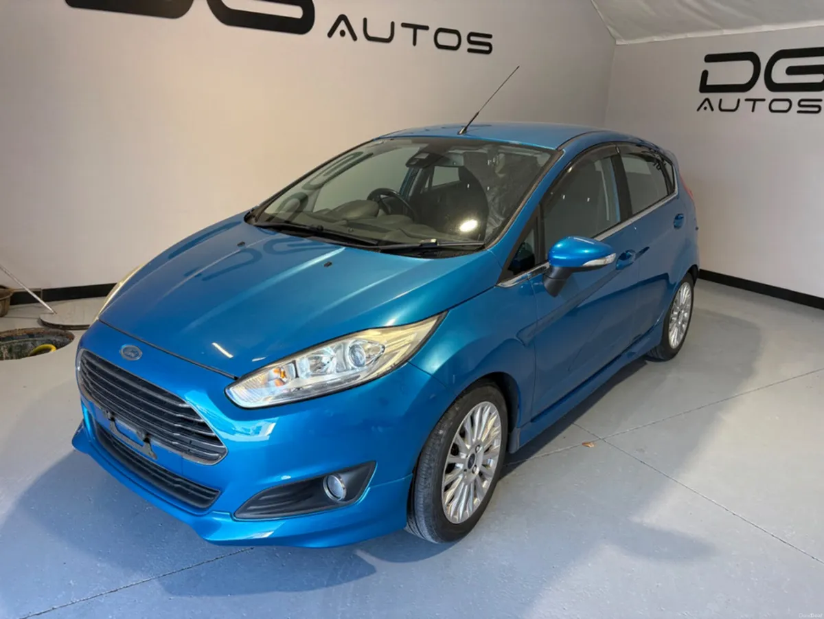 Ford Fiesta 1.0L Auto - Lovely Colour- mint condit - Image 5
