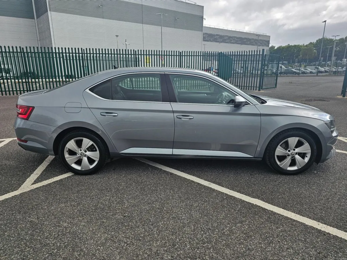 Skoda Superb 2.0 TDI, AMBITION MODEL, NEW NCT, FIN - Image 3