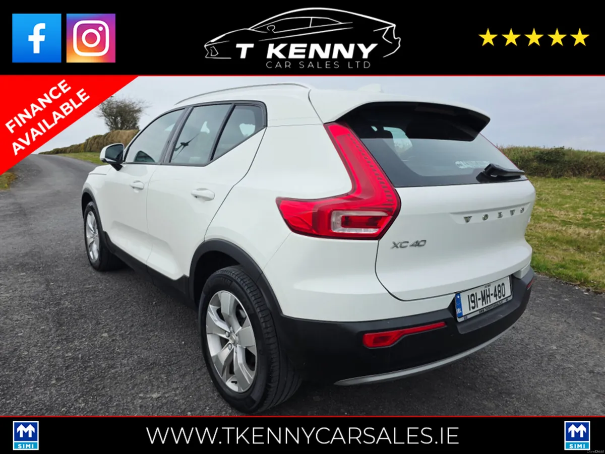 Volvo XC40 D3 MOMENTUM AT 5DR AUTO - Image 5