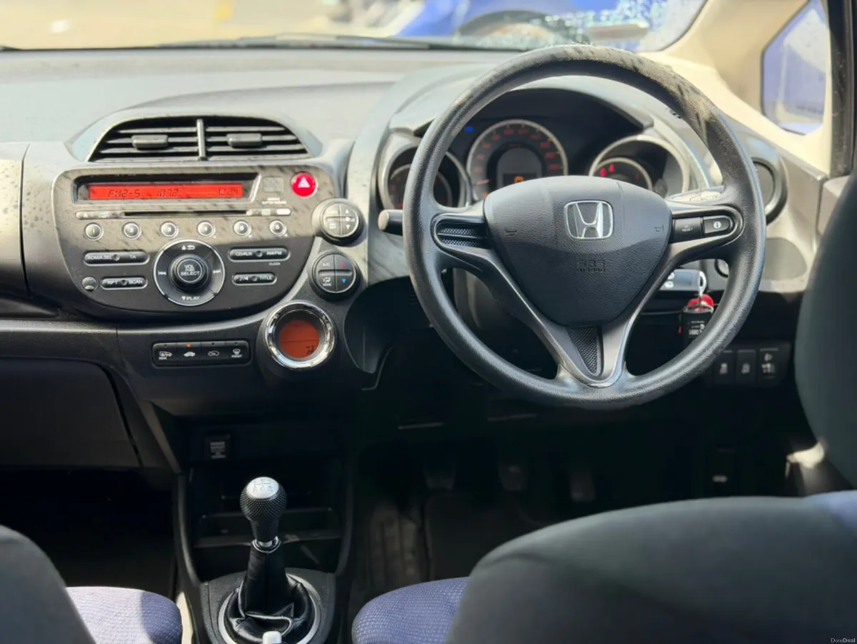 Honda Jazz 1.2 I VTEC SE 5DR - LOW KMS - Image 4