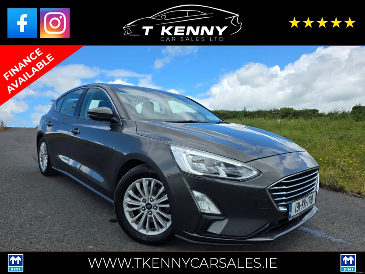 Ford Focus TITANIUM 1.5 TDCI 125PS 6 5DR 6SPEED FR - Image 4