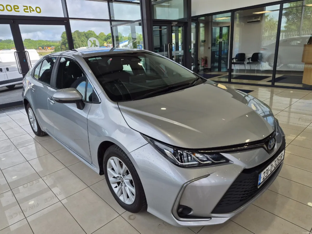 Toyota Corolla LUNA SALOON 4DR AUTO - Image 2