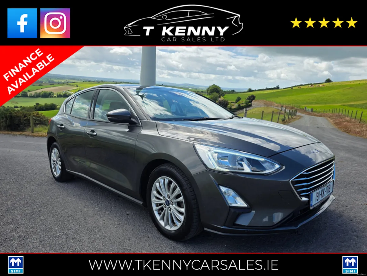 Ford Focus TITANIUM 1.5 TDCI 125PS 6 5DR 6SPEED FR - Image 2