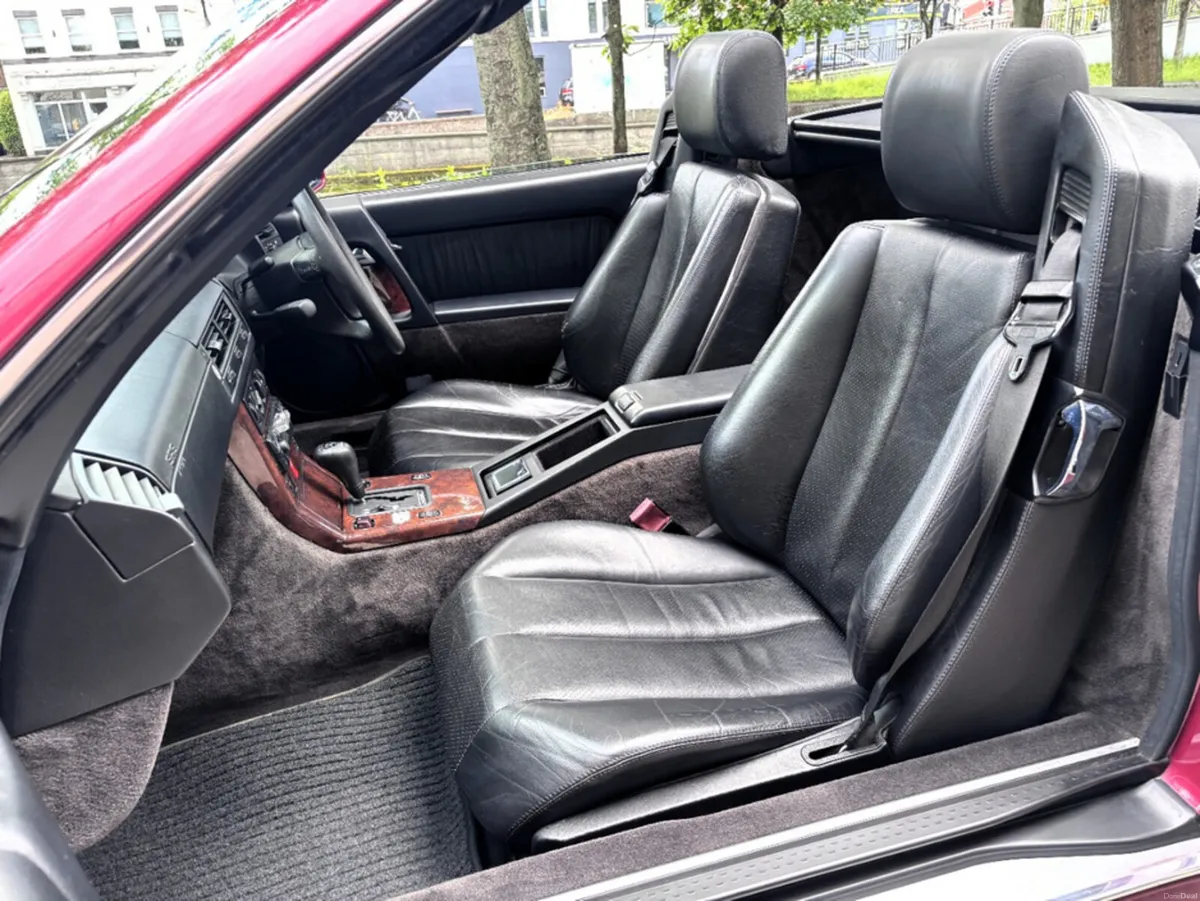 Mercedes-Benz SL-Class 320 3.2 2DR A - Image 6