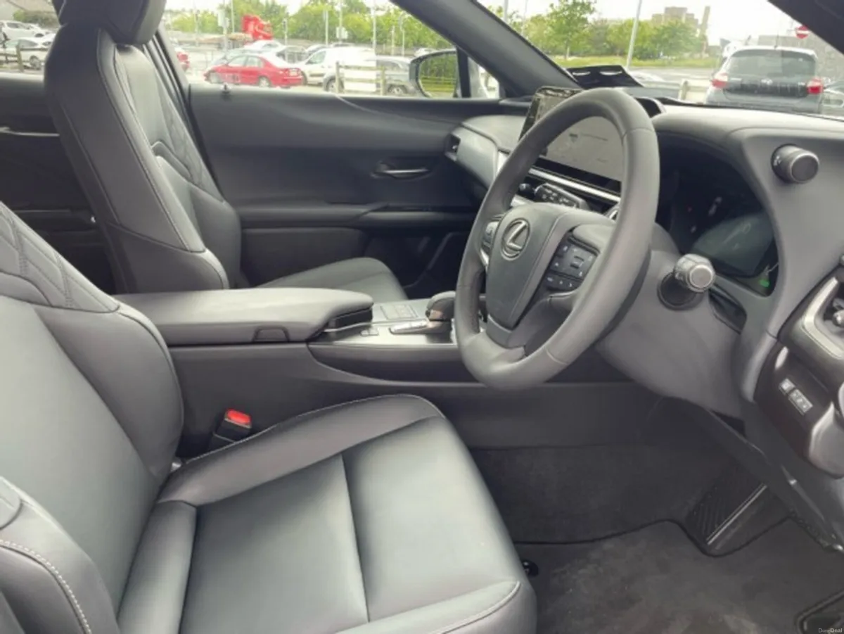 Lexus UX 2.0H FSPORT DESIGN // Power Folding Mirro - Image 6