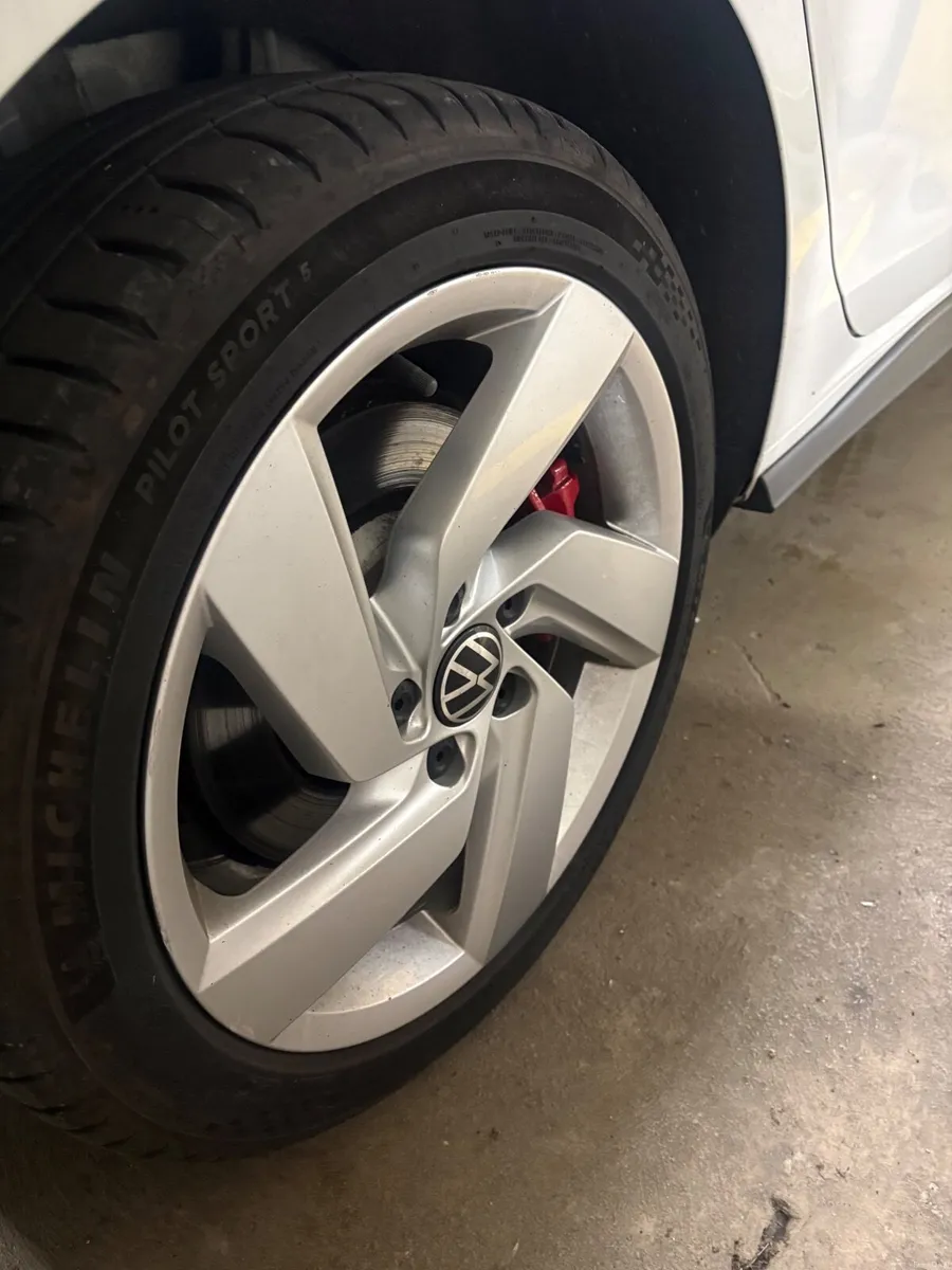 Golf mk8 original alloys - Image 2