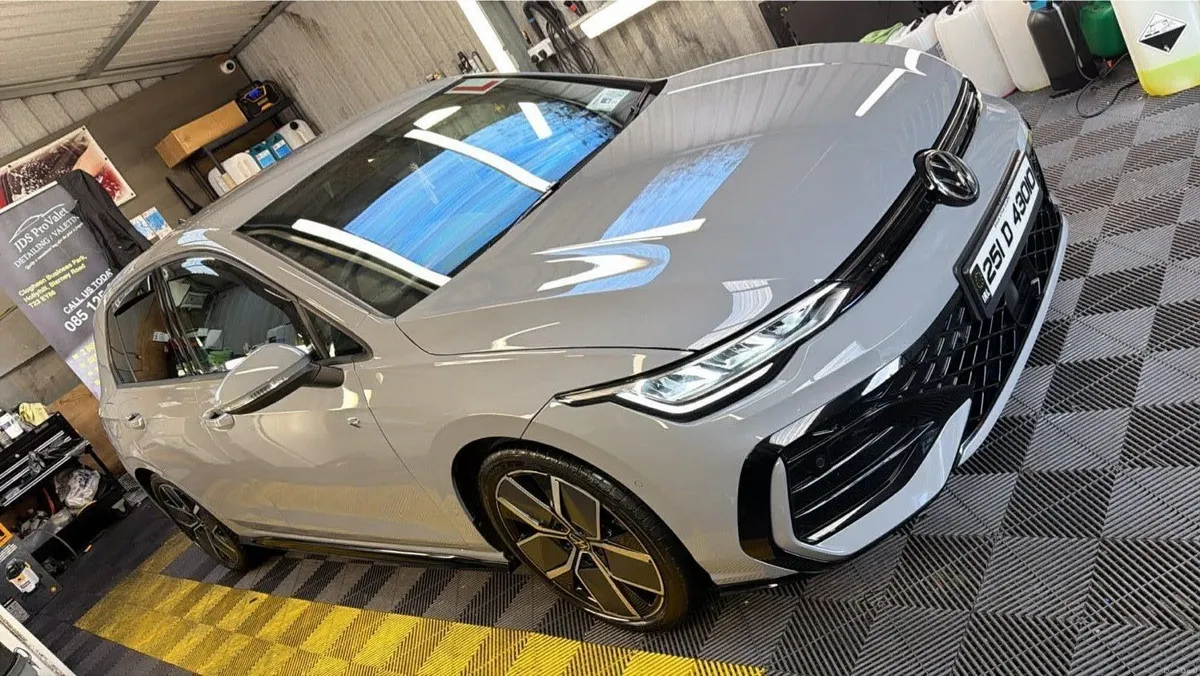 Volkswagen Golf R-line Auto 2.0 TDI 150HP - Image 1