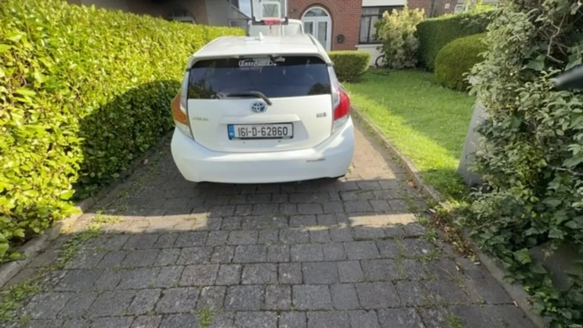 Car - Image 3