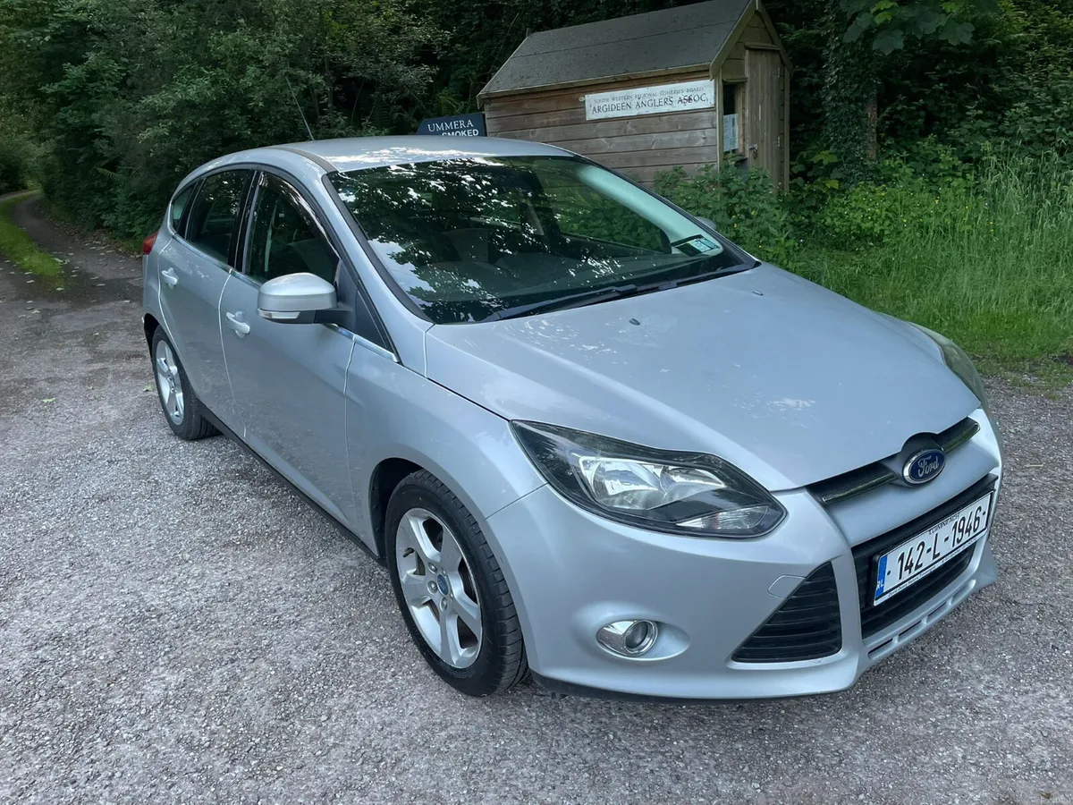 Ford Focus Zetec Navigator 1.6L 2014 - Image 6