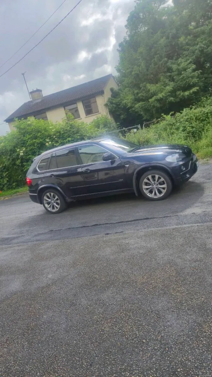BMW X5 - Image 2